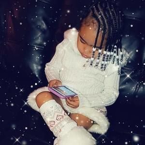 Meet your Posher, Danyell